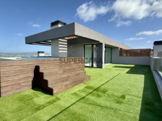 Casa venda em Faro (Sé e São Pedro), Faro