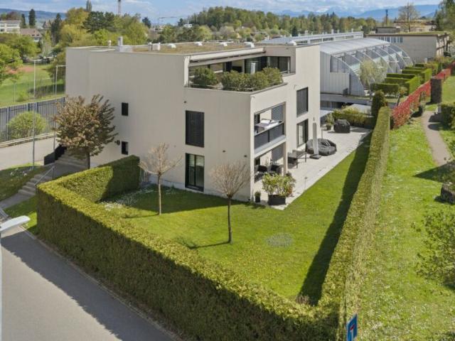 Attikawohnung kaufen in Rüschlikon, Zürich