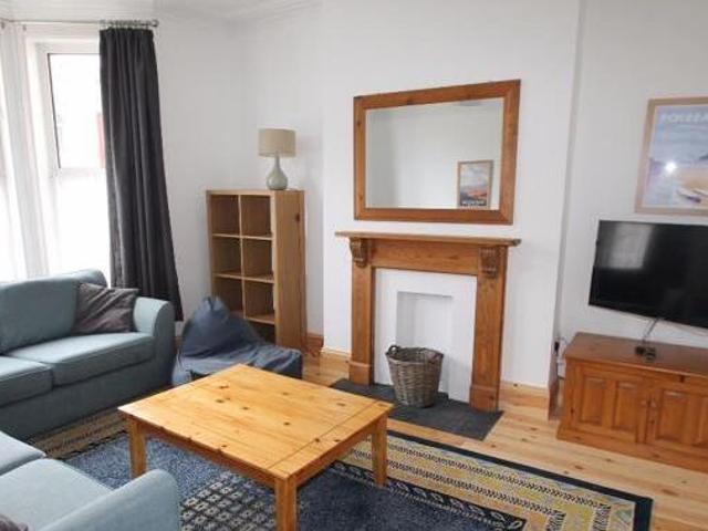 House for rent in Follaton, Strode