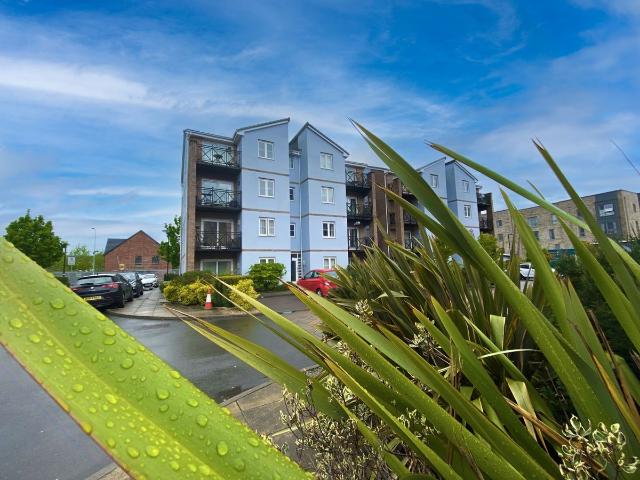 Apartment for rent in Falcon Lodge, Wales
