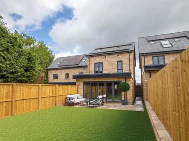 House for sale in Holmfirth, West Yorkshire