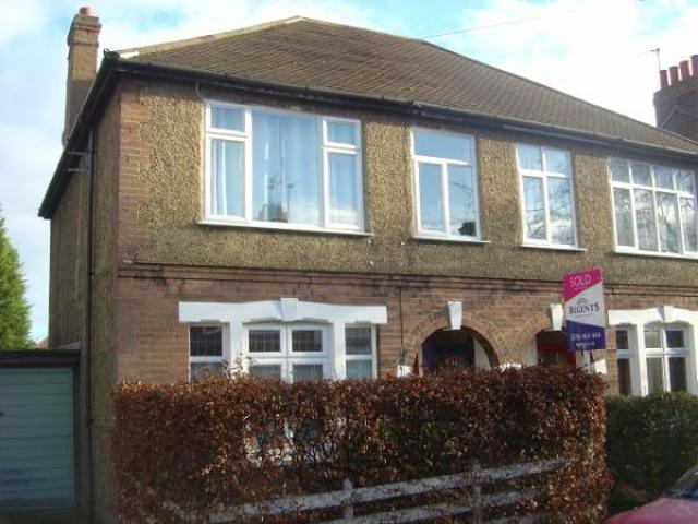House for rent in Lower Halliford, Surrey