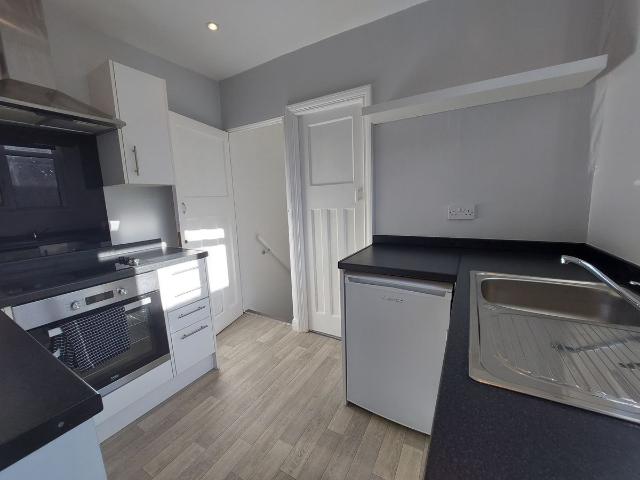 Apartment for rent in Lower Halliford, Surrey