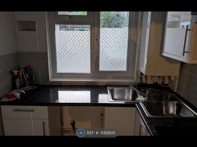 Studio for rent in Browning Estate, Greater London