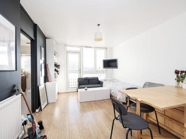 House for rent in Barnsbury, Greater London