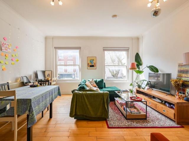Apartment for rent in Barnsbury, Greater London