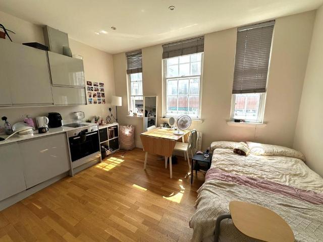 Apartment for rent in Barnsbury, Greater London