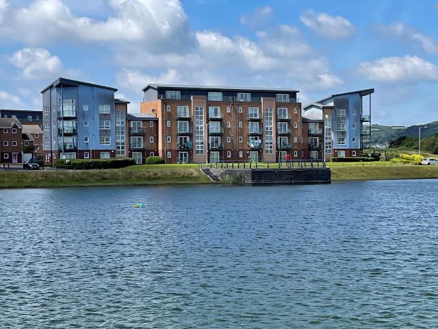 Apartment for rent in Seaside, Llanelli