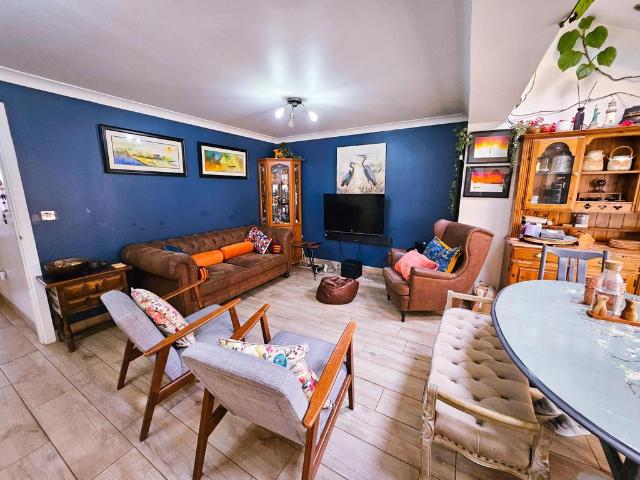 House for rent in Alltami, Bryn Mawr