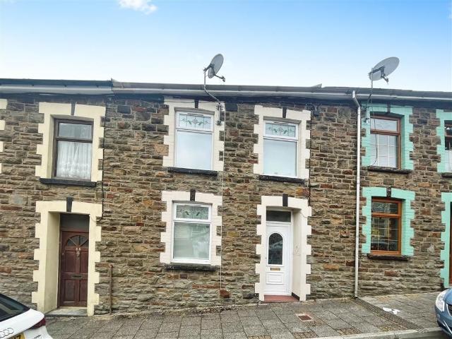 Apartment for rent in Maerdy, Wales