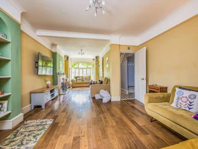 House for rent in Littlecote, West Sussex