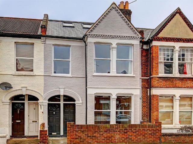 Apartment for rent in Earlsfield, Greater London