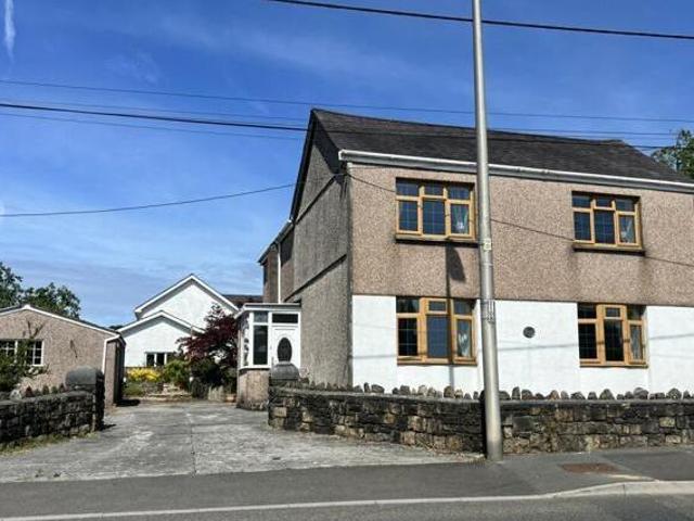 House for sale in Ammanford, Wales