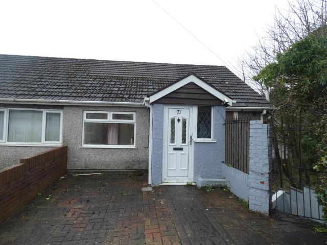 Apartment for rent in Nangreaves, Wales