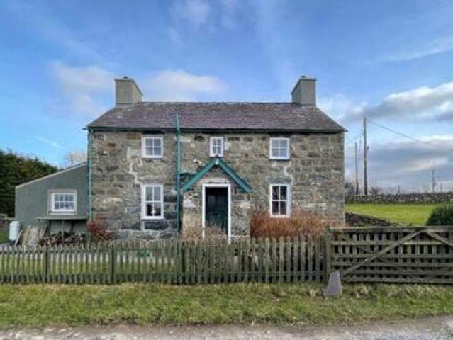 House for sale in Caernarfon, Wales