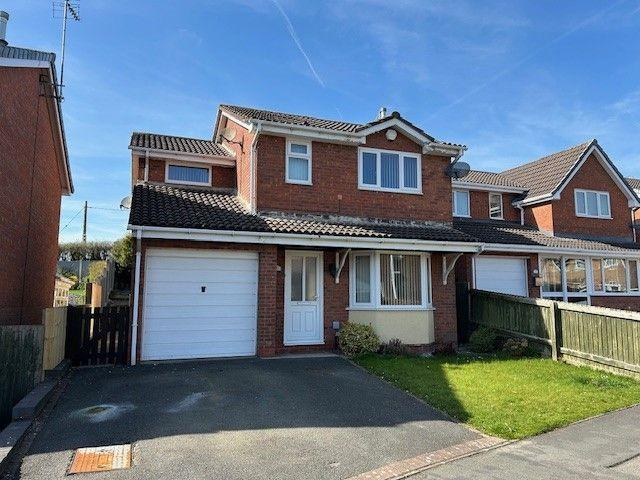 House for rent in Pen-y-ffordd, Wales