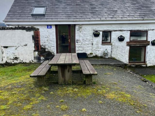 House for rent in Llanfair-ar-y-Bryn, Wales