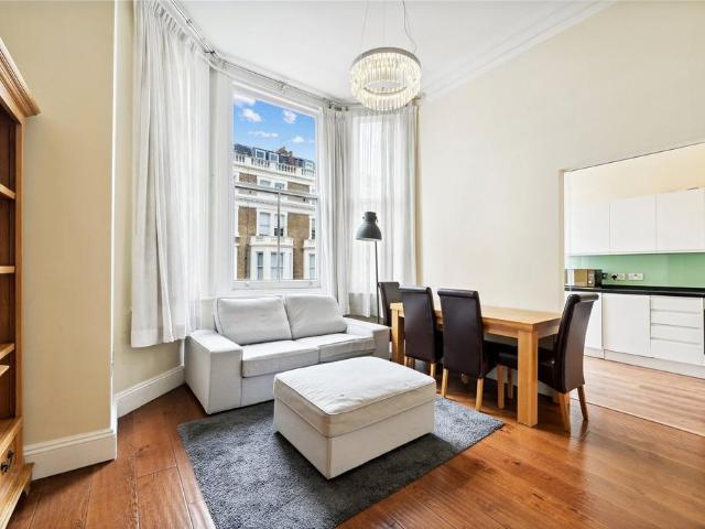 House for rent in Earl's Court, Greater London
