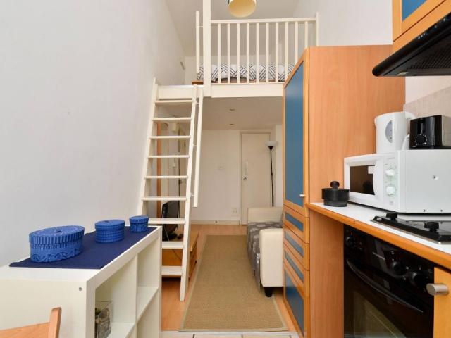 Studio for rent in Earl's Court, Greater London
