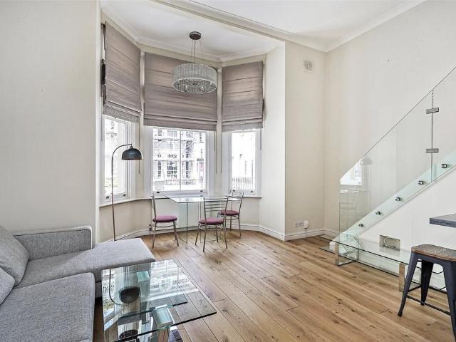 House for rent in Earl's Court, Greater London