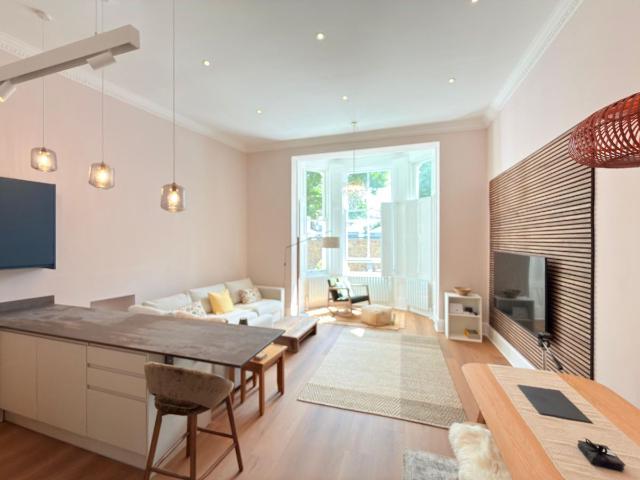 Apartment for rent in Earl's Court, Greater London