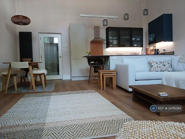 House for rent in Earl's Court, Greater London