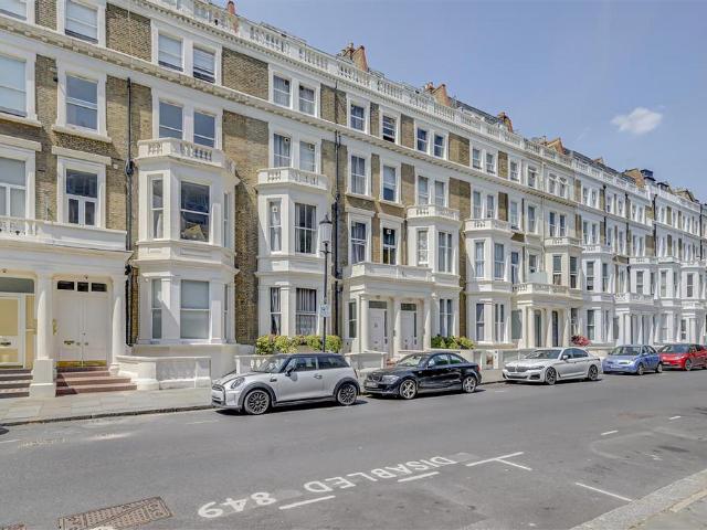 Apartment for rent in Earl's Court, Greater London