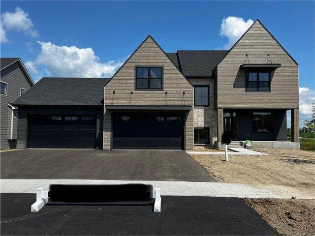 House for sale in Maple Grove House for sale in Maple Grove