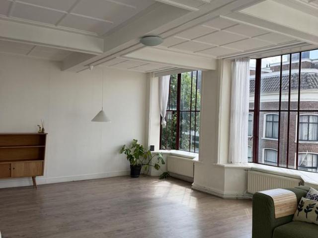 Appartement te huur in Binnenstad en Stationskwartier, Leeuwarden