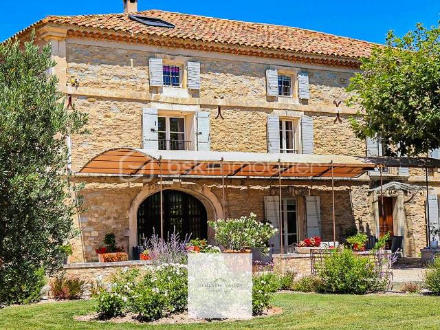Ferme vente à Arles, Barbentane