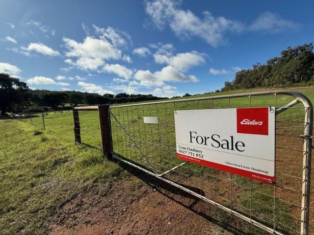 Cottage for sale in Middlesex, Western Australia