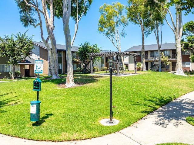 Apartment for rent in Cypress, California