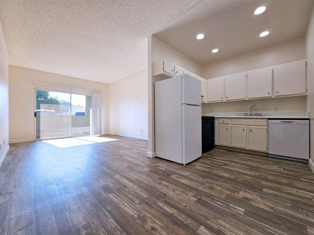 Apartment for rent in California