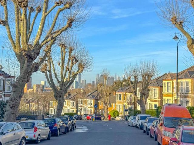 Apartment for rent in London Borough of Lewisham, Greater London