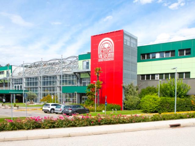 Locale Commerciale in vendita a Comunità Alta Valsugana e Bersntol, Pergine Valsugana