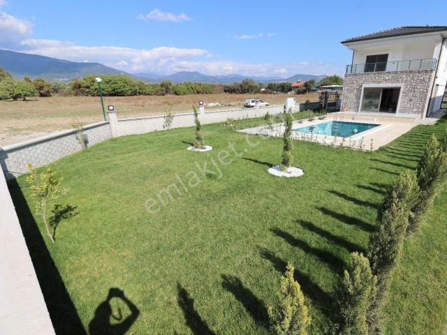 Edremit, Balikesir içerisinde satılık Villa