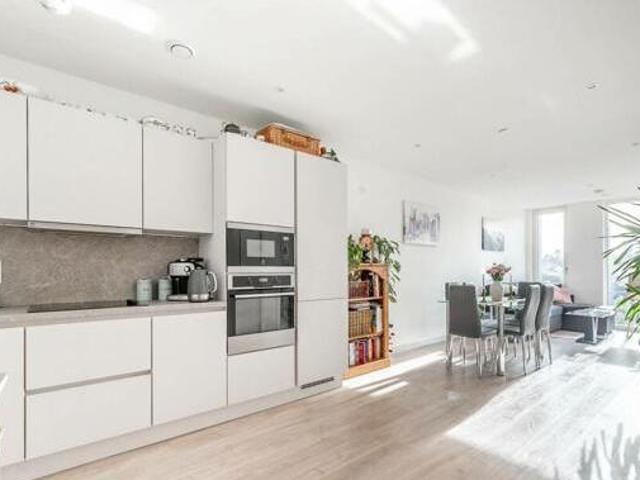 House for sale in Greater London