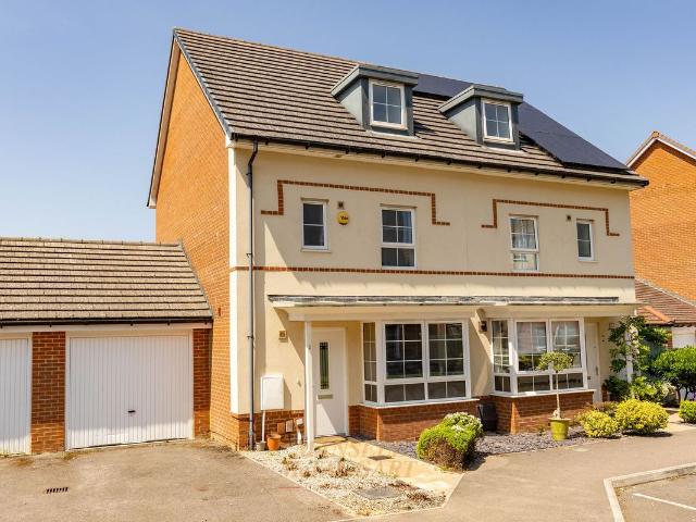 House for rent in Ifield, Crawley
