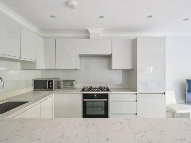 Apartment for rent in Angel, Greater London
