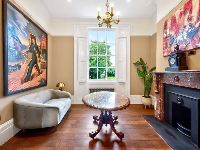 House for rent in Barnsbury, Greater London
