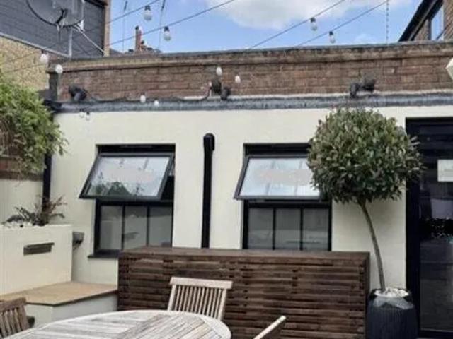 Apartment for rent in North Finchley, Greater London