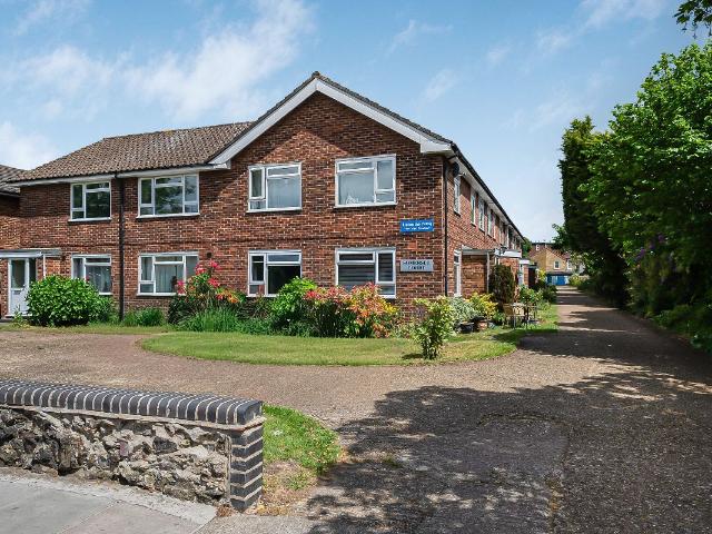 House for rent in Hampton, Greater London