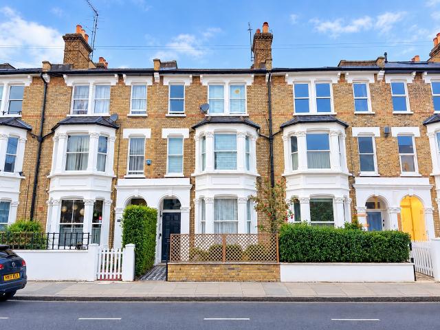 Apartment for rent in London Borough of Hammersmith and Fulham, Greater London