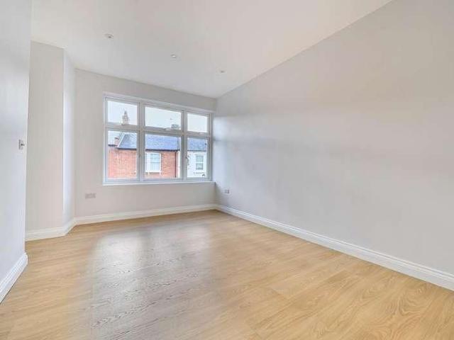House for rent in London Borough of Barnet, Greater London