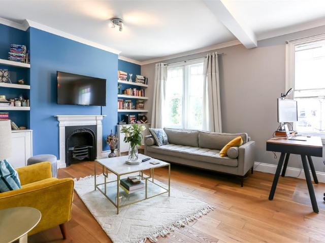 Apartment for rent in London Borough of Hammersmith and Fulham, Greater London
