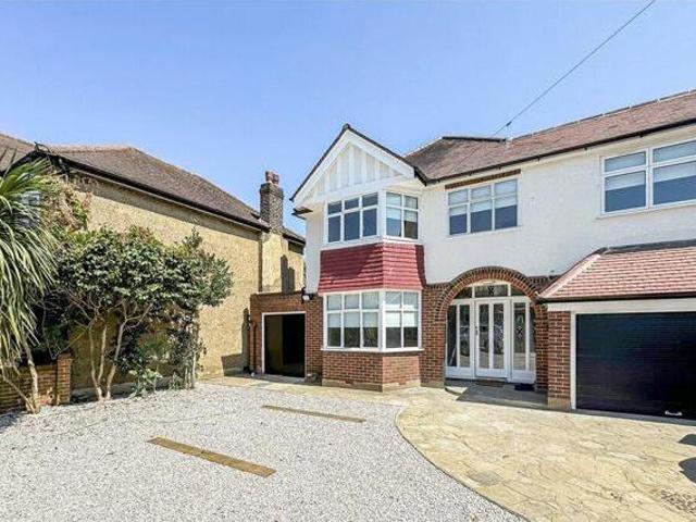 House for rent in Twickenham, Greater London
