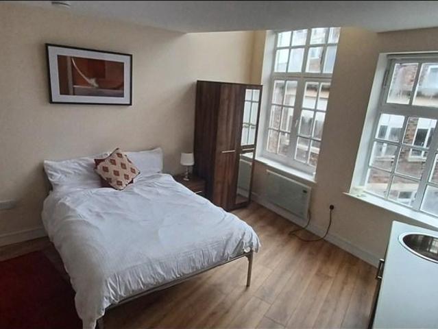 Apartment for rent in Joiner's Square, Hanley