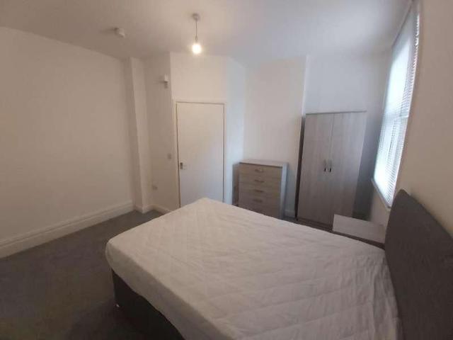 Room for rent in New Normanton, East Midlands