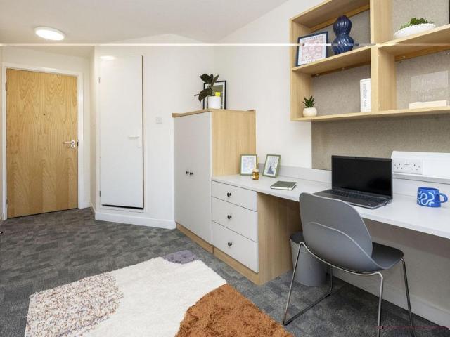 Studio for rent in Foss Islands, High Field