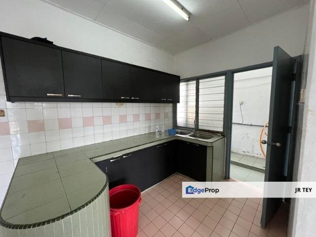 Flat for sale in Petaling, Alam Impian